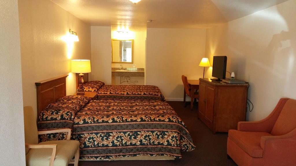 Country Regency Inn & Suites Manvel Kamer foto